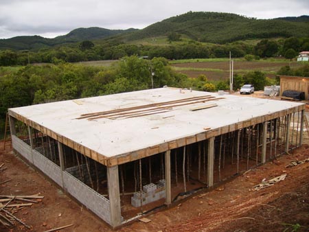 Rotary CLub de Curitiba Oeste - Construção da Nova Escola Rural da Macieira