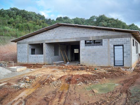 Rotary CLub de Curitiba Oeste - Construção da Nova Escola Rural da Macieira