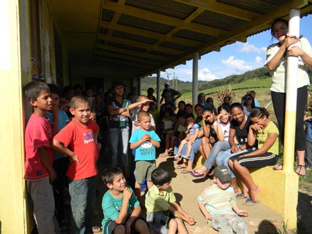 Rotary Interact Club de Curitiba Oeste | Páscoa Macieira